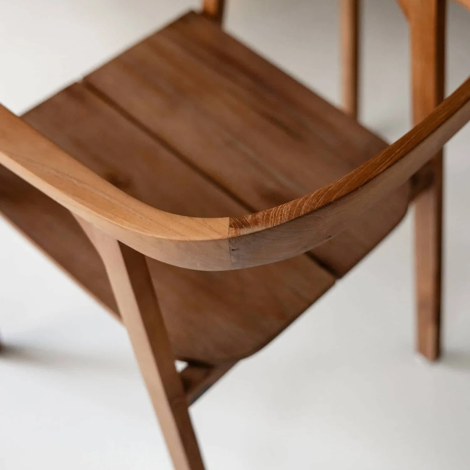Classy Bibo Chair - Image 4