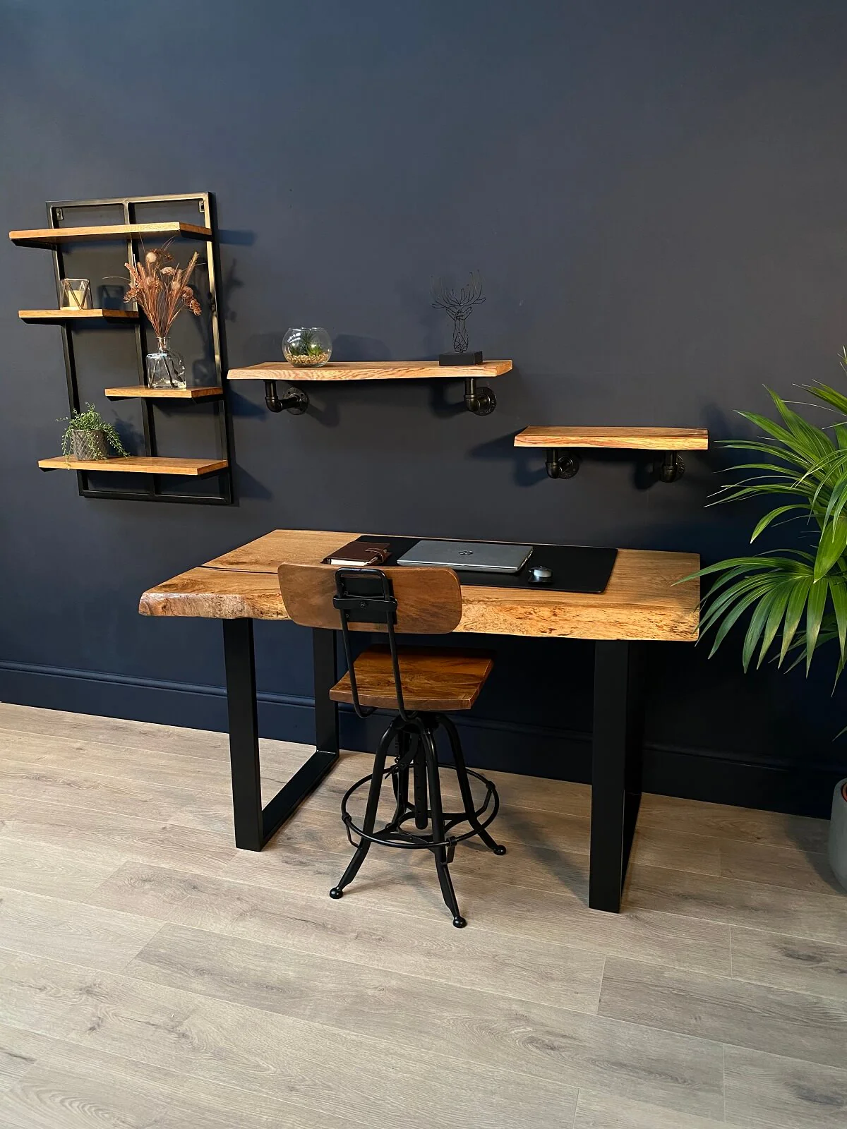 The 60-85mm English Oak Live Edge Resin Infill Executive Desk - Image 3