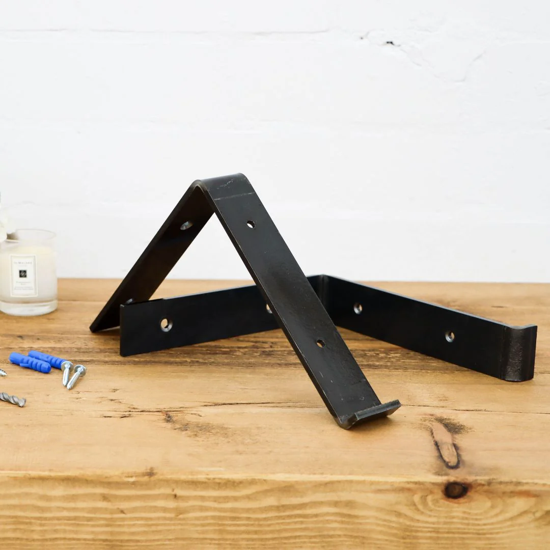 1 x Lipped Metal Bracket - Down Vertical - Image 4