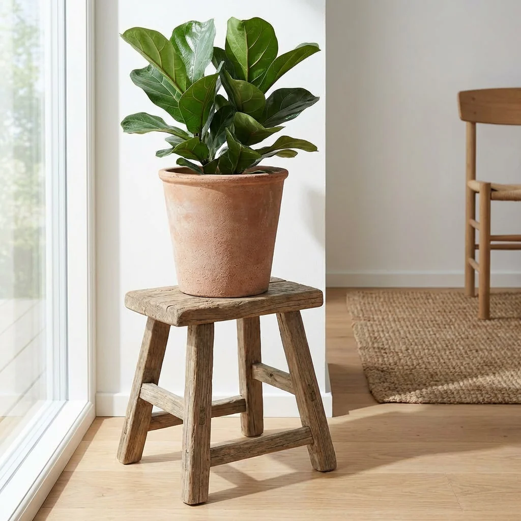 Miniature Rustic Milking Stools (20-30cm) - Image 8