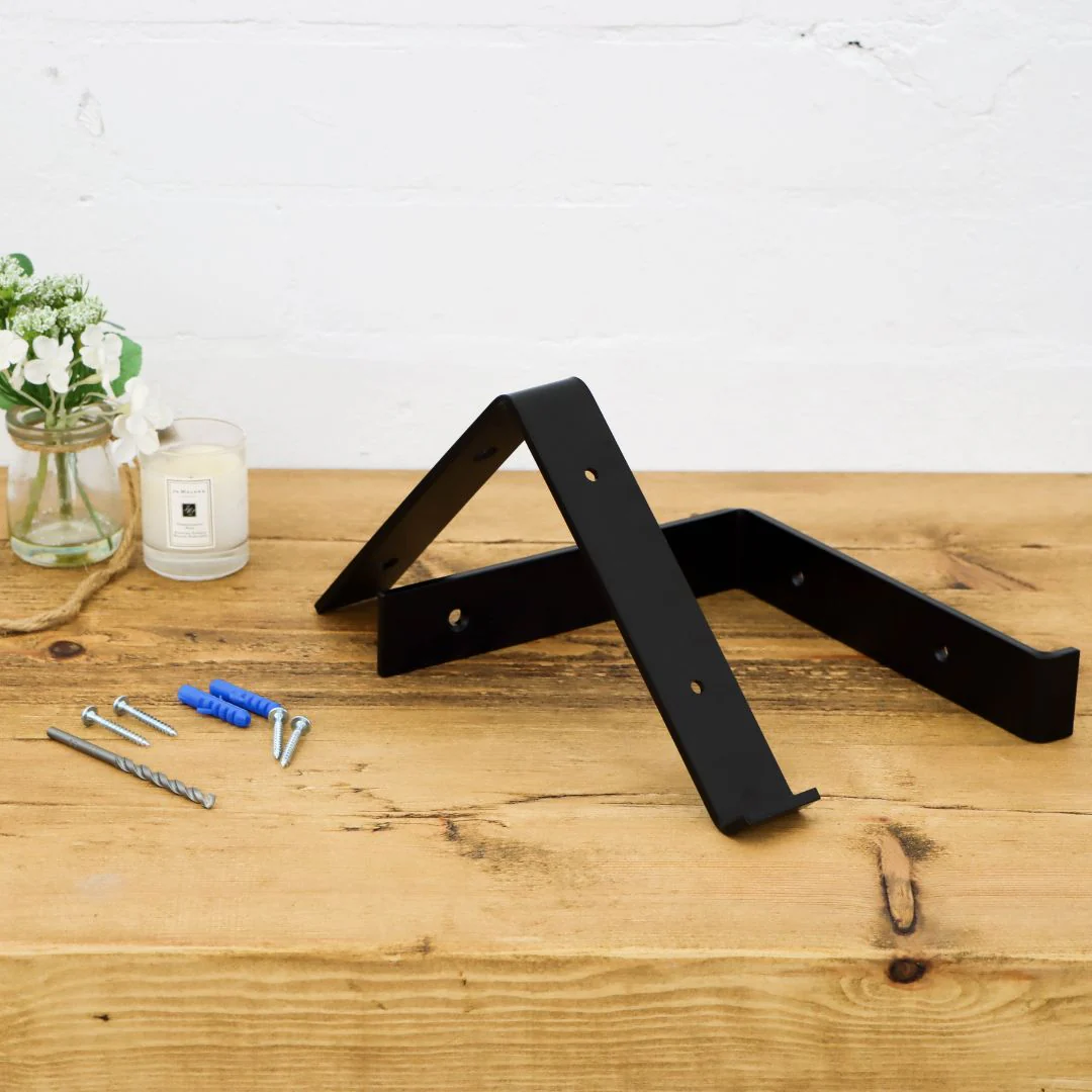 Modern Planed Shelf with Lipped Metal Brackets - Image 10