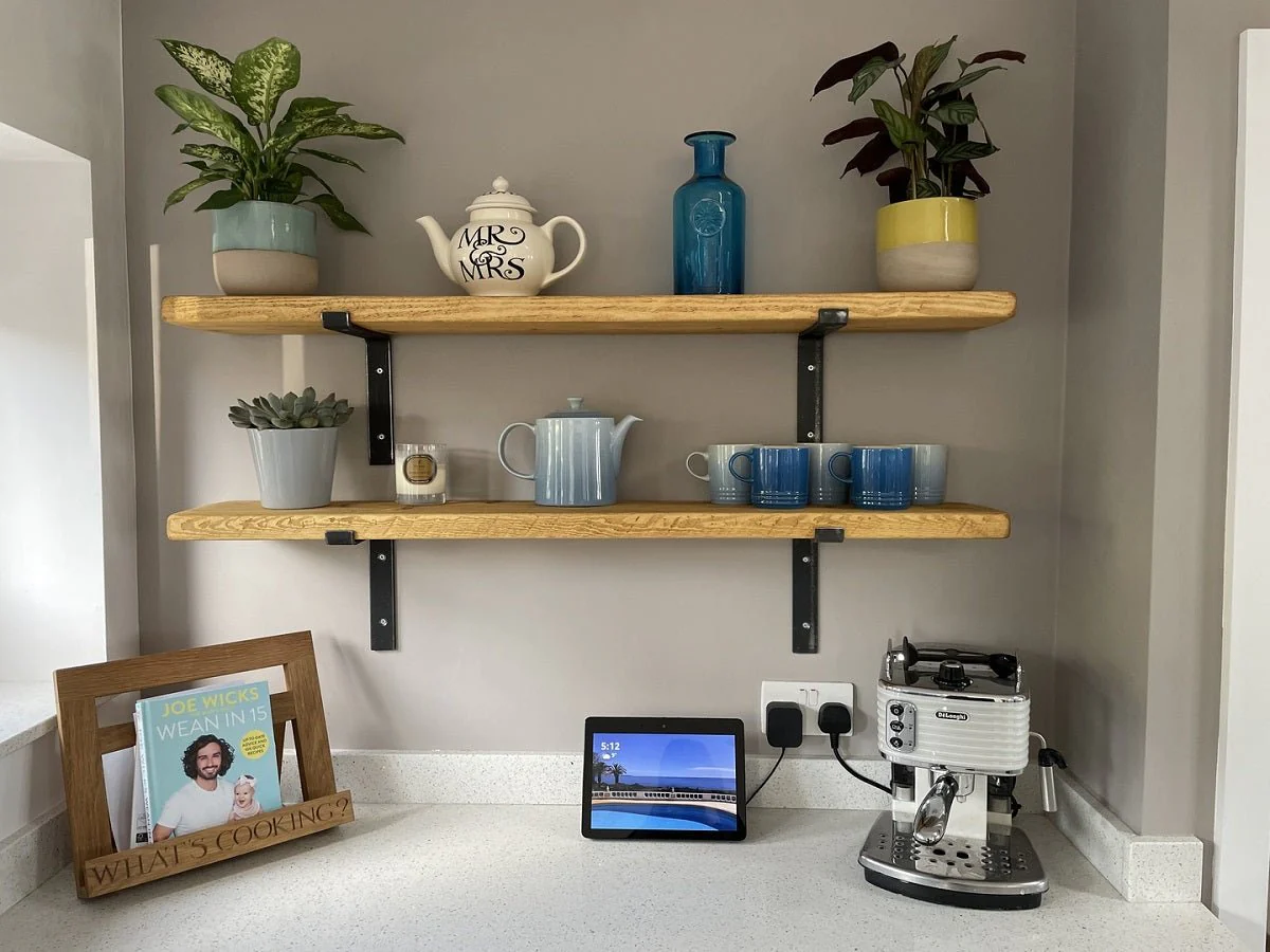 Rustic Shelf 38mm with Lipped Metal Brackets - Image 7